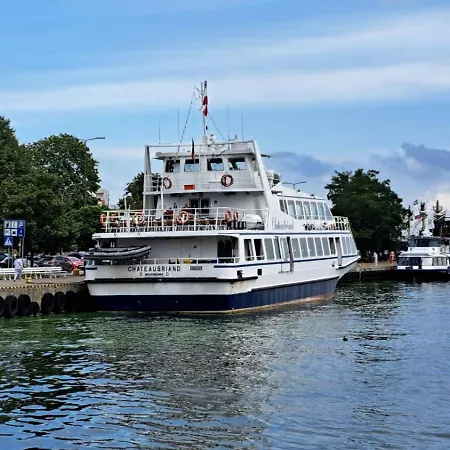 303 * 슈비노우이스쳬